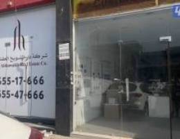  محلات للايجار بمساحة 250 متر على شارع حيوي من المالك مباشرة بدون خلو 