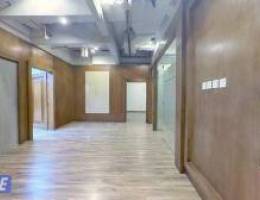  متوفر مكتب تجاري في برج كتير راقي بشرق ٣ ارقام اليه  المساحه ١٦٠ م 