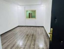  شقه للايجار بحولي غرفة وصالة وحمام ومطبخ مساحات كبيرة جدا 