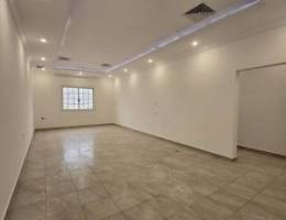  فرصه لاتعوض ولاتتكرر للعوائل .. للإيجار شقه بالرابيه ق4 مساحتها كبيره 