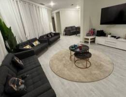  للايجار شاليه كامل ٣ ادوار 