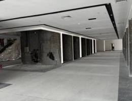  للإيجار محلات و ادوار تجارية في الفروانية 