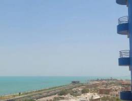  شقة للإيجار السنوي في برج جديد 