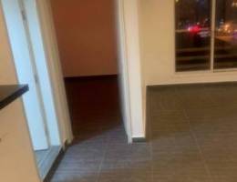  شقق للايجار خلو وفاضي غرفة وصالة ومطبخ وحمام تشطيب سوبر لوكس 