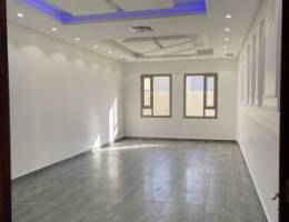  للايجار شقة بالنسيم الجديدة 