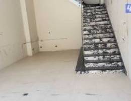  محل للايجار في ارقى مجمعات الشويخ من المالك مباشرة بدون خلو 