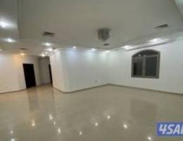  للايجار بيت في هدية \nالارضي:  حوش كبير غرفه \nمع  حمام بالخارج مع مغسله 