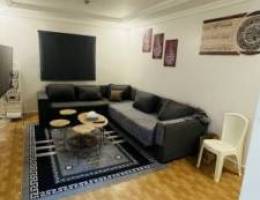  شقه خلو للايجار حولي غرفة وصالة وحمام ومطبخ 