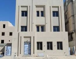  قسيمة للايجار في المطلاع 3 أدوار وربع جديدة اول ساكن 