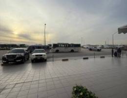  خلو محل مشطب جديد يصلح لجميع الأنشطة مقابل خط الفحيحيل السريع اجار٥٠٠ 