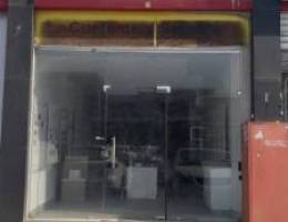  محل للايجار على الشارع مباشرة في الشويخ الصناعية من المالك بدون خلو 