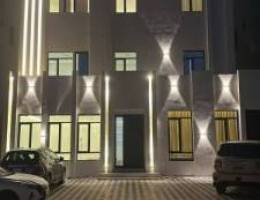  دور للايجار في العديليه ق2 رجاء التواصل واتساب 