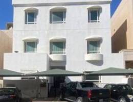  للإيجار بيت في الشهداء _ قطعة ١ 