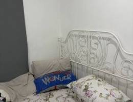  شقه مع شراء الاغراض للايجار 