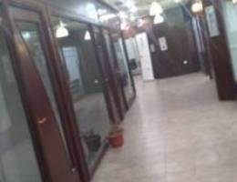  للإيجار مكتب تجاري بموقع مميز بحولى 