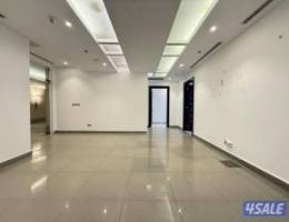  نص دور تجاري في برج كتير راقي بموقع بالصالحيه مشطب جاهز المساحه ١٣٥م 