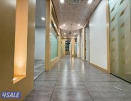  متوفر دور تجاري في برج كتير بموقع متميز بشرق مساحة ٣٢٥م 