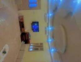  ‏ديوانية ملكية حوش وحمام أجر شهري 