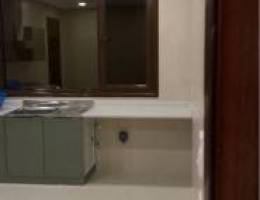  للايجار شقة تشطيب جديد 