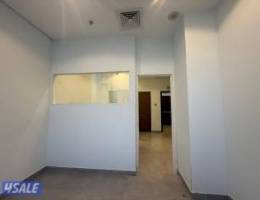  متوفر مكتب تجاري في برج كتير راقي بموقع متميز بالقبله مساحة ٦٥م 