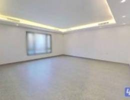  دور راقي في الصديق مساحة ٢٦٠ متر مربع 