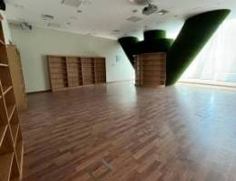  دور تجاري للإيجار في الشرق 