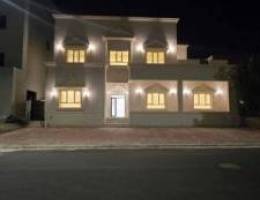  للايجار شقه بفهد الاحمد ٣غرف صاله ٢حمام ومطبخ سيراميك سنترال مصعد 