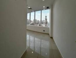  مكتب تجاري مع فترة سماح للإيجار في الفروانية 