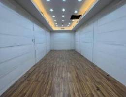  محل تجاري للإيجار في خيطان . 