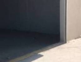  مخزن ٢٠٠ متر ايجار ٧٠٠ 