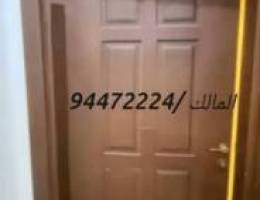  شقة مكونه من ٣ غرف وحدة من الغرف ماستر صاله ومطبخ وحمامين مصعد وسنترال 